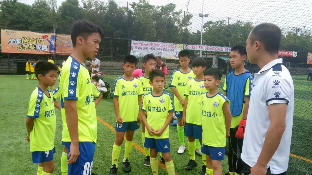 海门小学足球队冠军_海门校园足球_海门中专足球队