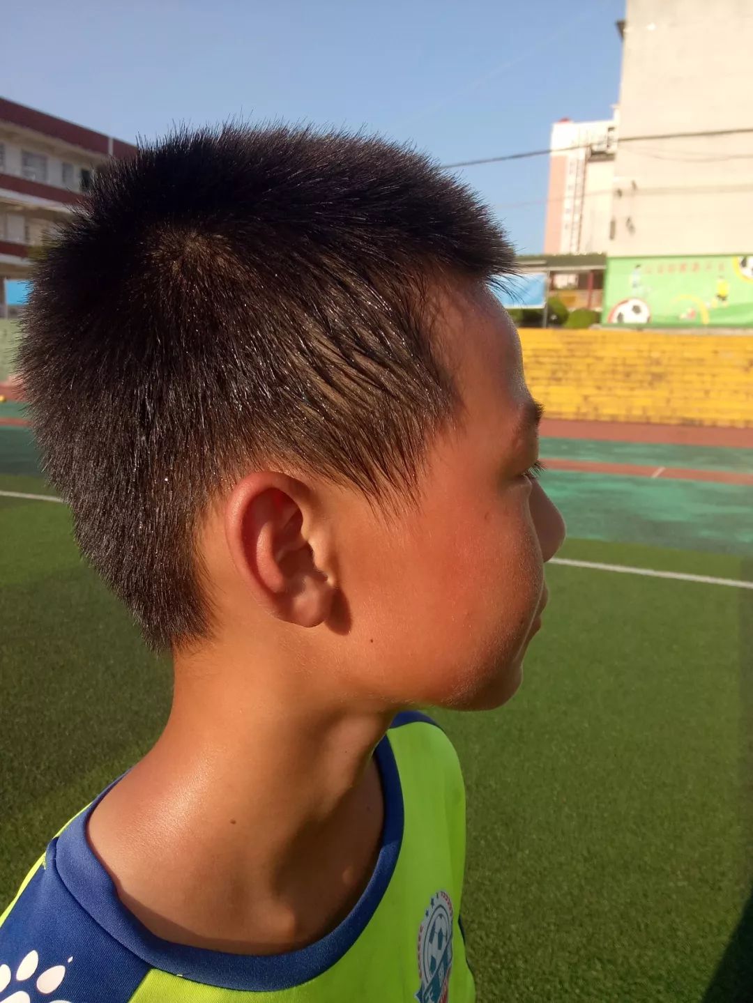 海门校园足球_海门小学足球队冠军_海门中专足球队