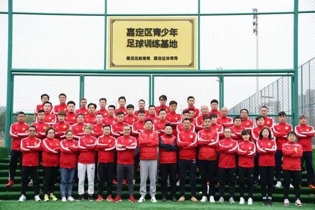 海门足球俱乐部_海门小学足球队冠军_海门校园足球
