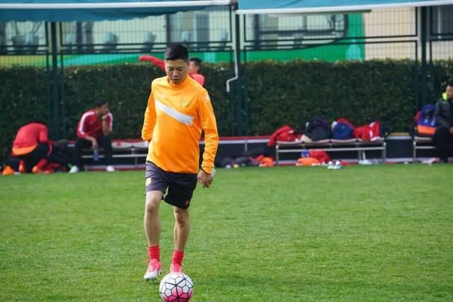 海门校园足球_海门足球俱乐部_海门小学足球队冠军