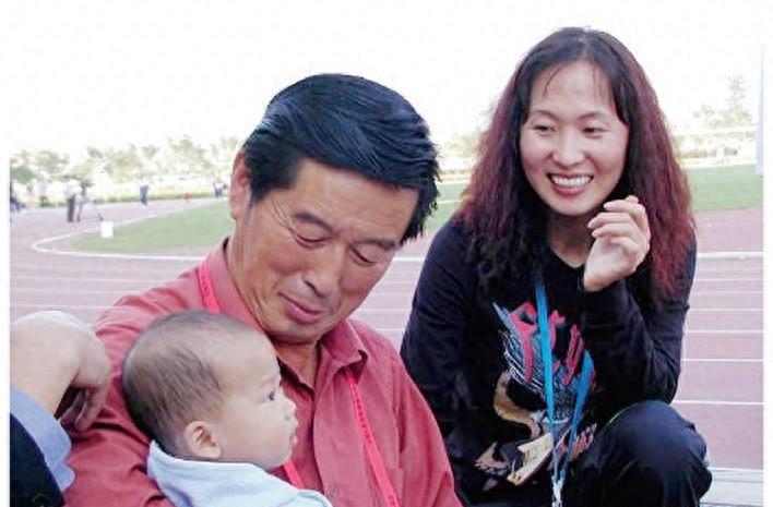 足球冠军王霜_足球冠军王_足球冠军王丽思