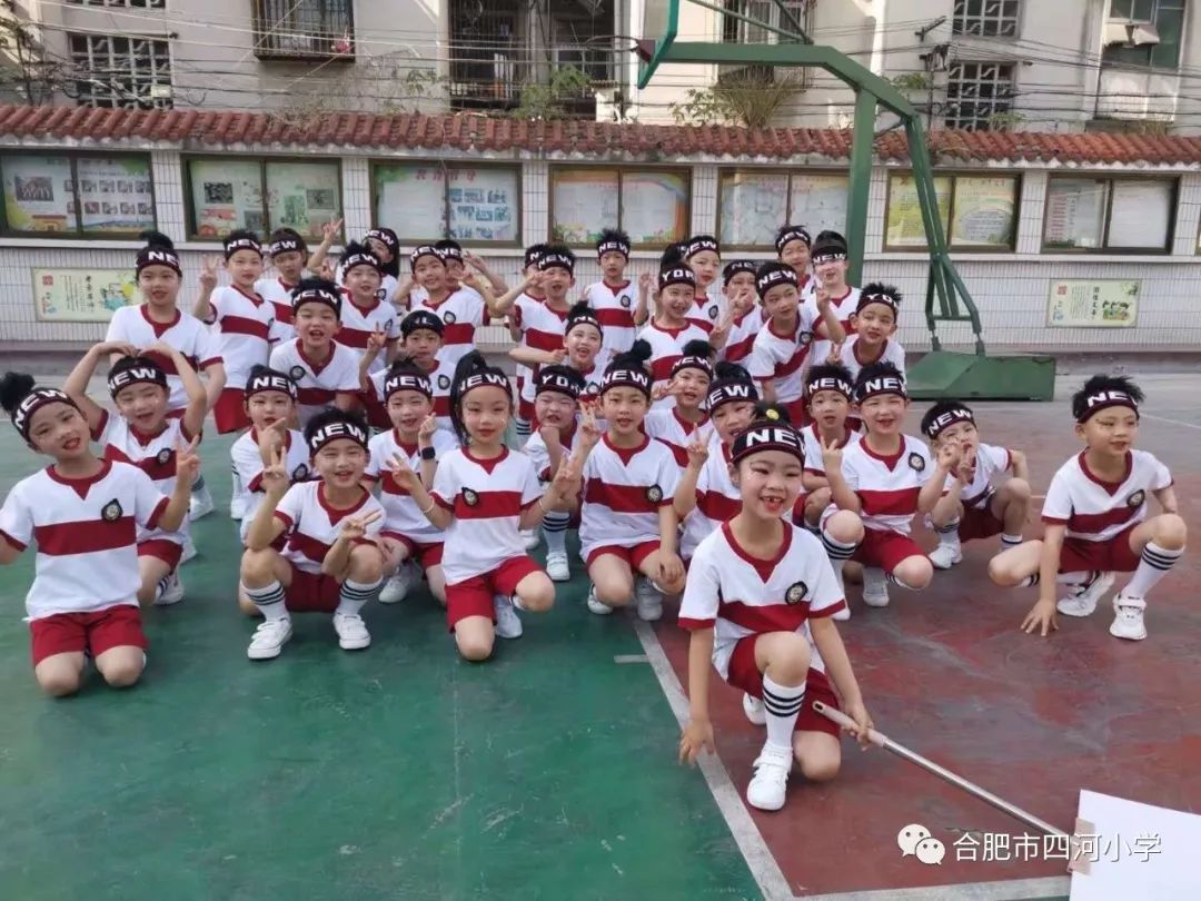 小学生彩虹体操怎么做_小学生广播体操彩虹_彩红广播体操