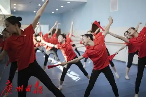 房港公寓是做什么的_港务区运动公园健身房_西安晚报港务区新寺