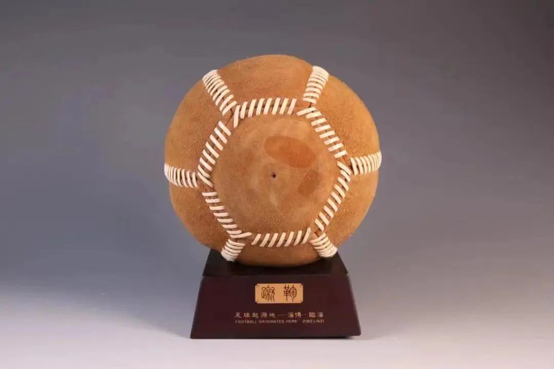 足球的历史和足球的起源_足球起源历史人物封面制作_足球的起源历史