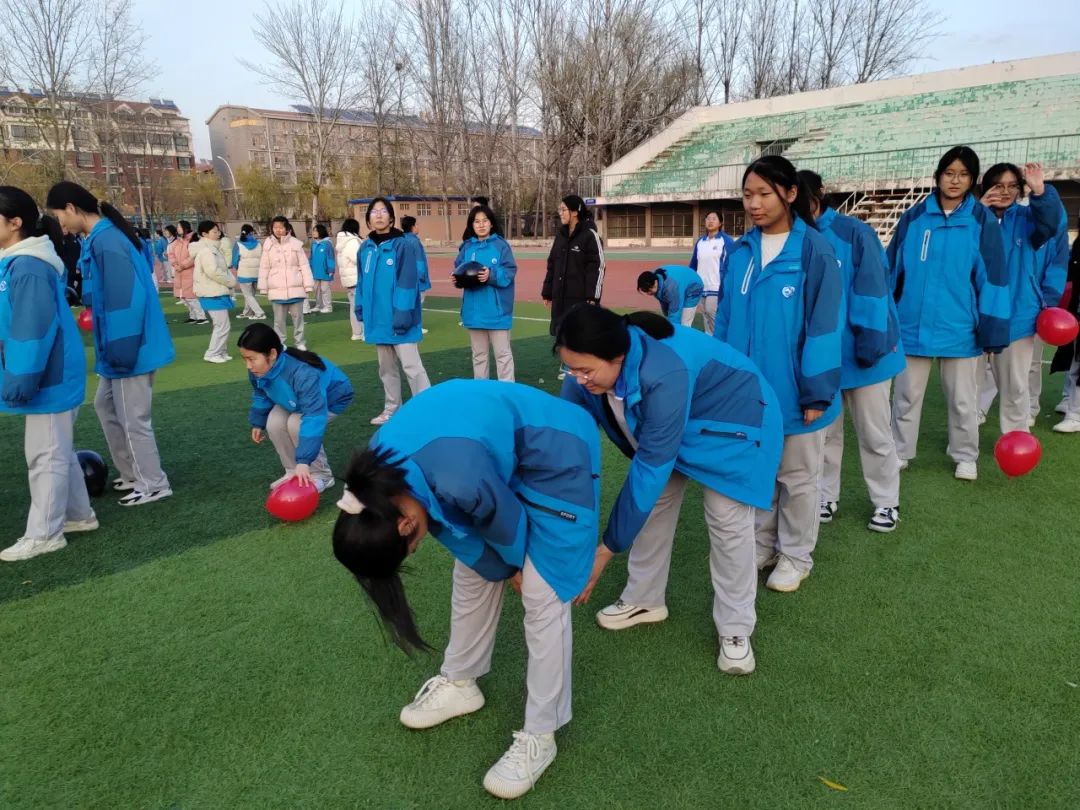 篮球接力怎么玩_篮球接力体育游戏规则_篮球接力游戏视频