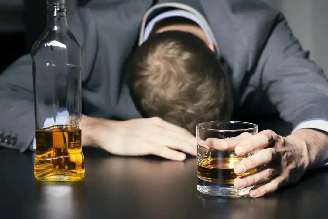 职场亚健康_亚健康职业病调研_职业亚健康状态