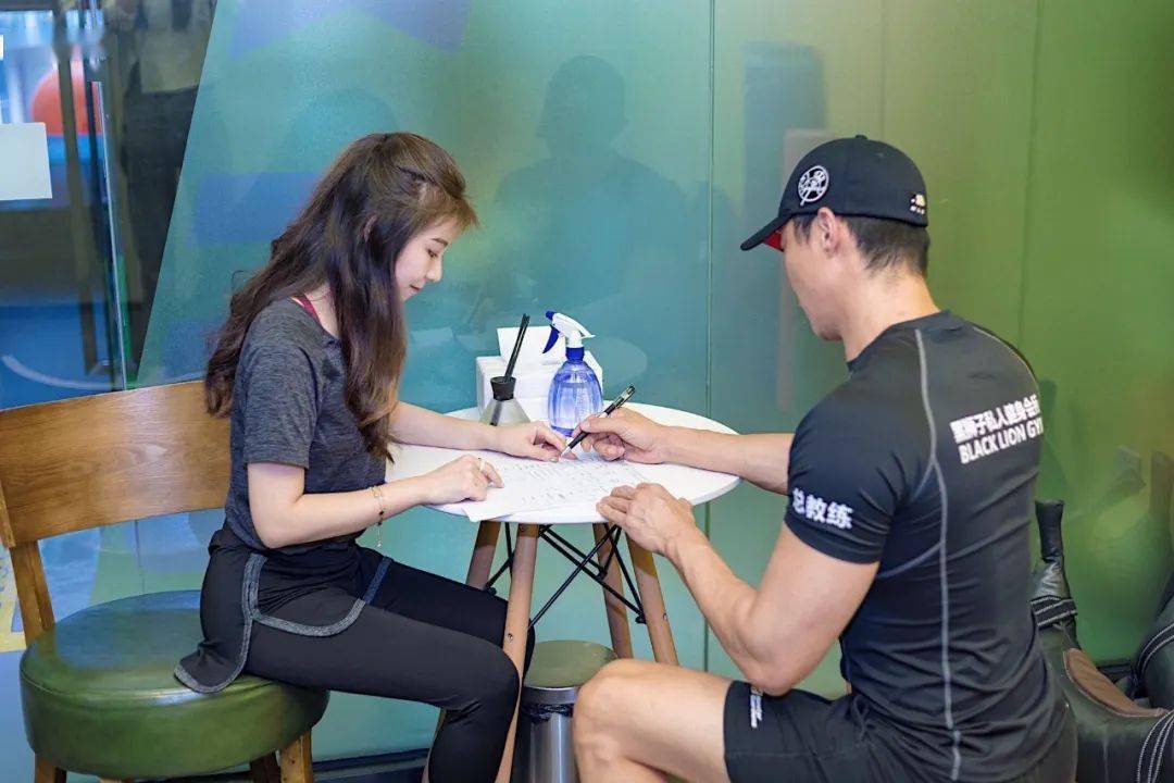 新塘私教健身房_健身房私教价格表图片大全_健身房私教房