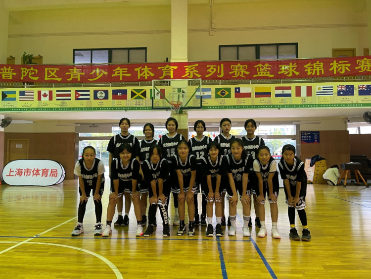 女生初级篮球技巧_初级篮球技巧女生视频_女生新手篮球教学视频