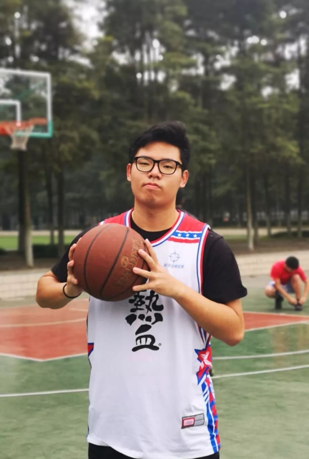 篮球冠军是谁中国_篮球不一定是冠军吗_篮球冠军是奖牌还是奖杯