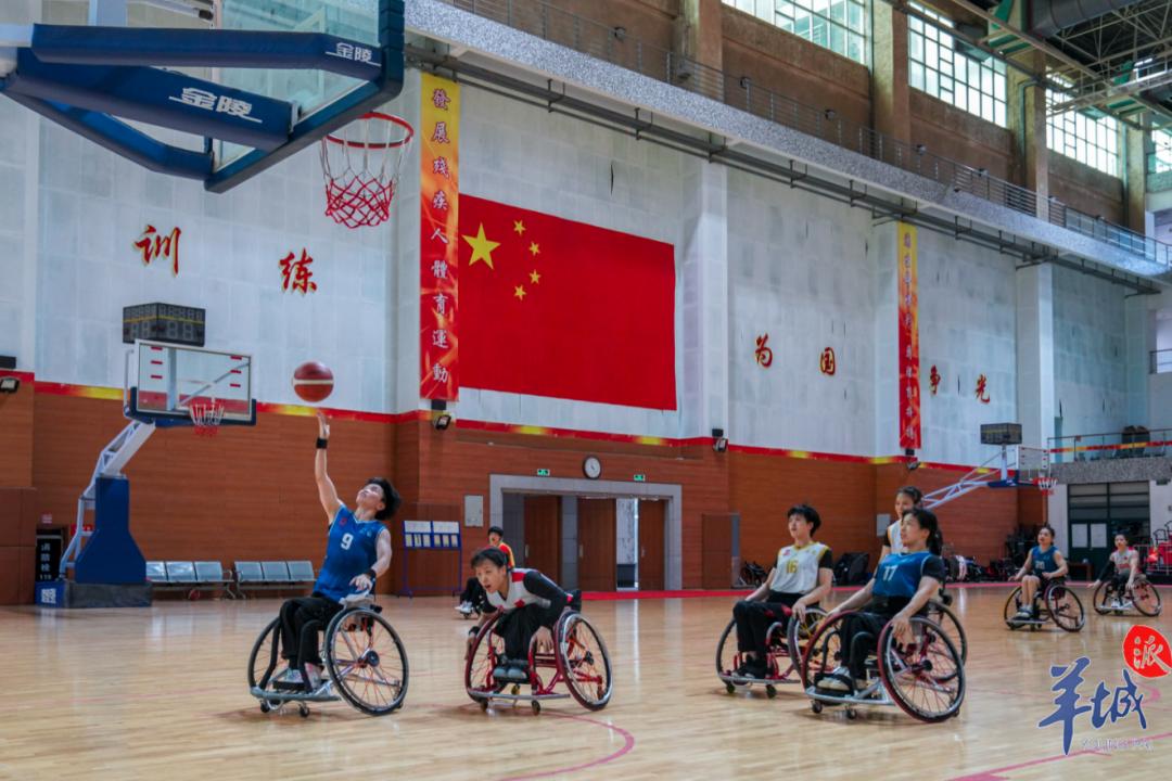 篮球员技巧运动有哪些_篮球技巧运动员_篮球个人技巧