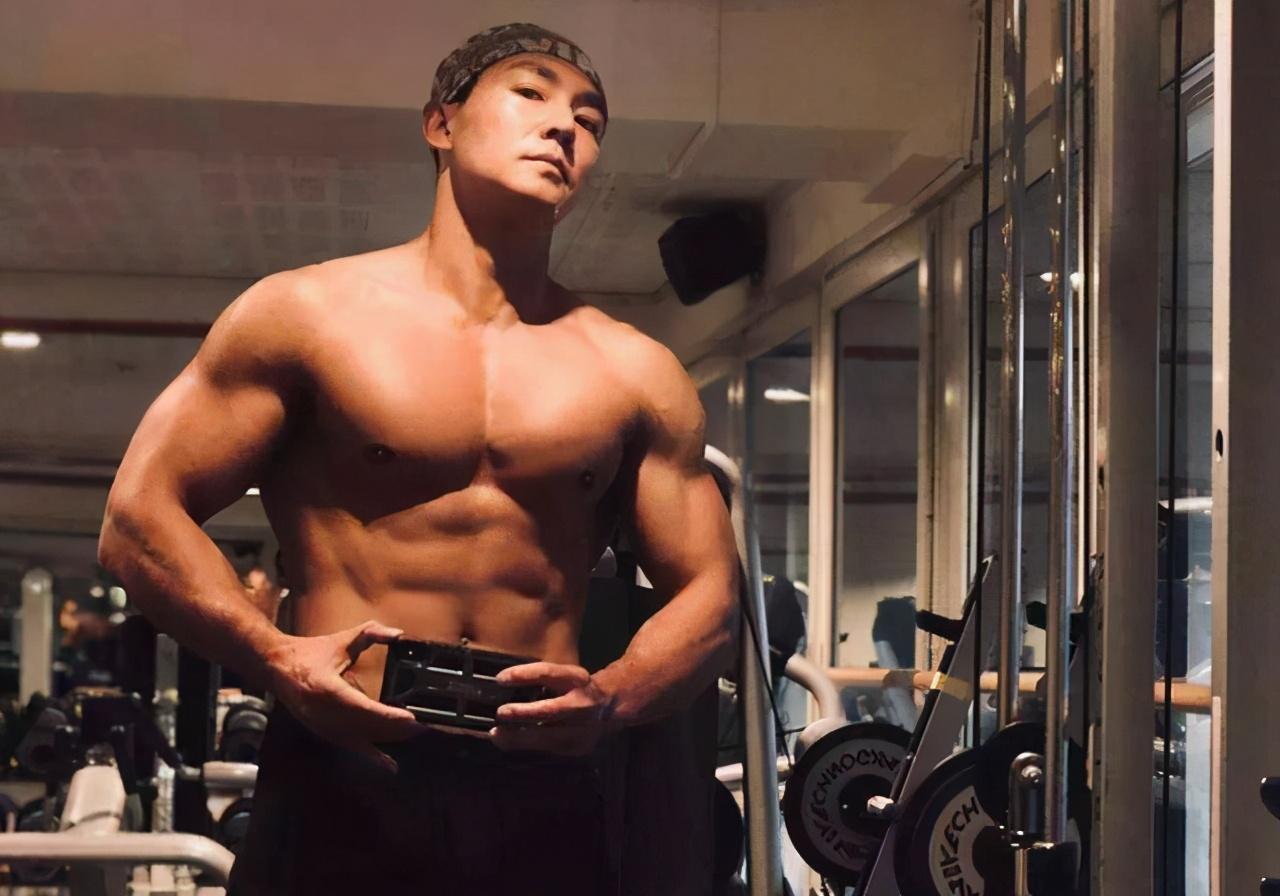 健身明星典型_典型健身明星是谁_健身明星