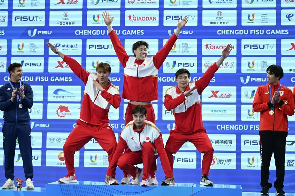 成都大运会游泳比赛回顾：覃海洋领衔中国男