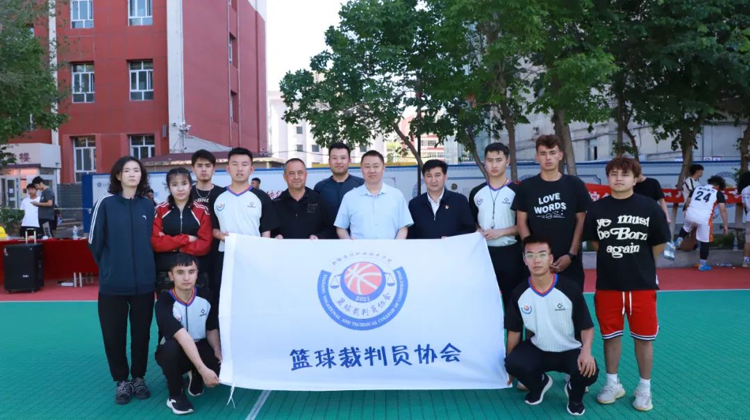 篮球比赛规则书_篮球4节比赛规则_篮球比赛规则总结